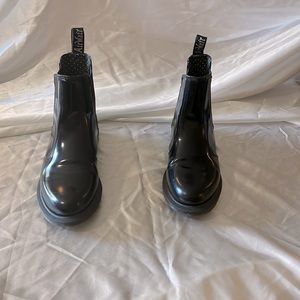 Doc Marten Flora Chelsea Boots